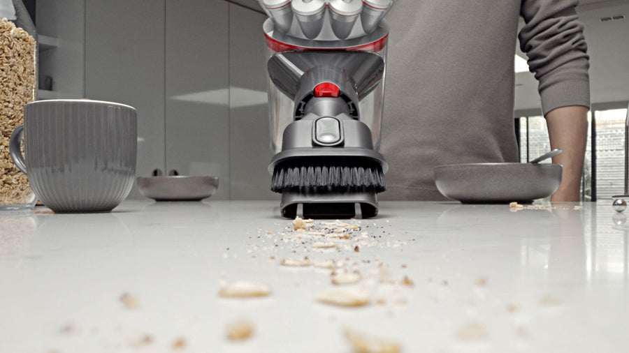 Aspirateur à main sans fil Dyson Car+Boat avec ses accessoires, vue 5
