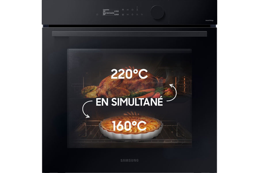 Four encastrable double cavité Samsung NV7B5675WAK en verre noir Bespoke